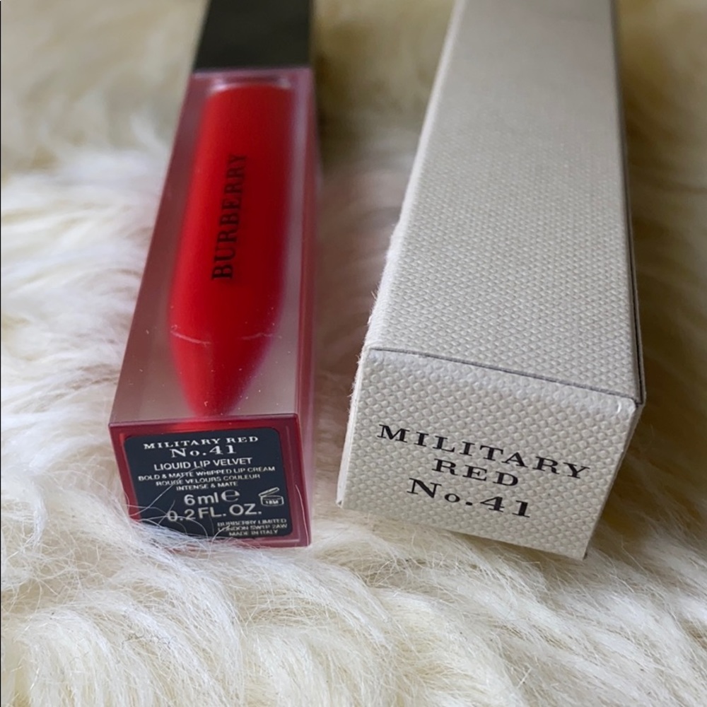 🌹Burberry Military Red Liquid Velvet Lipstick🌹 - Picture 6 of 7